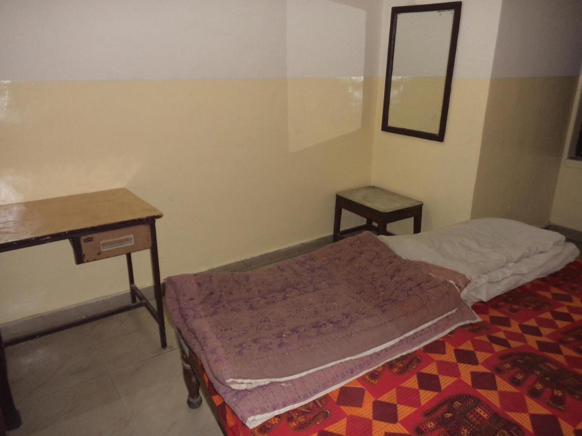 Hotel Rajhans Jaipur Ngoại thất bức ảnh
